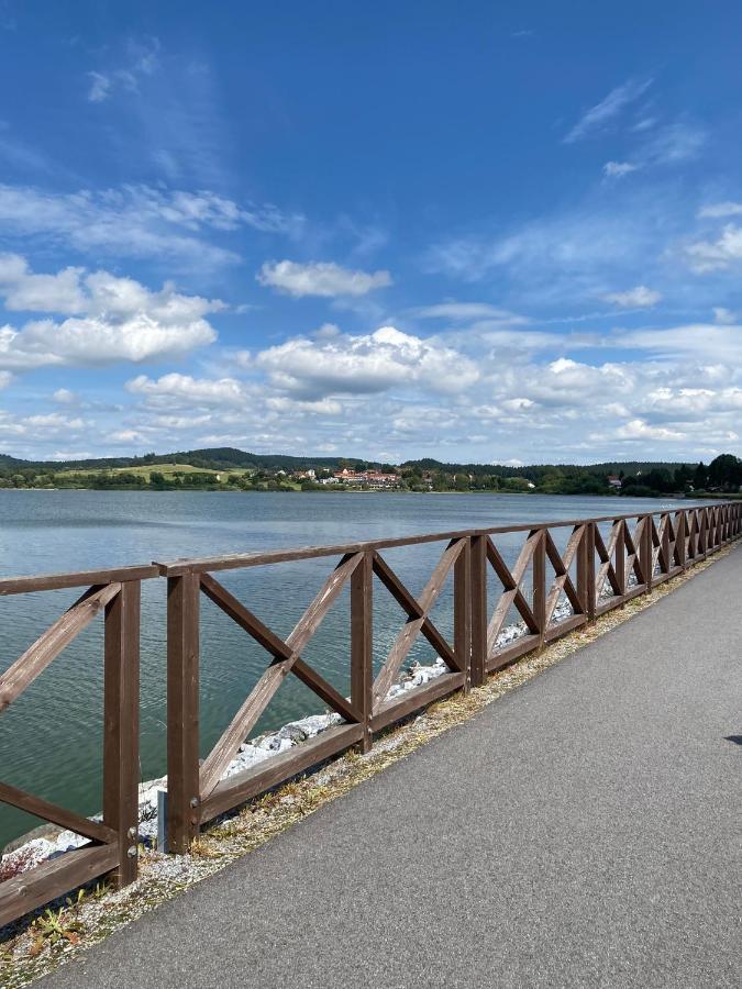 Apartman Na Brehu Lipna Černá v Pošumaví Eksteriør billede